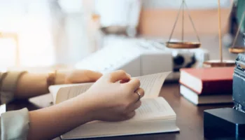 Sneller aansprakelijk met de nieuwe Wet bestuur en toezicht rechtspersonen (WBTR)