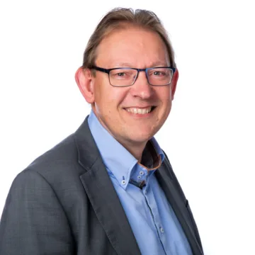 Drs. Peter Overgaauw QC