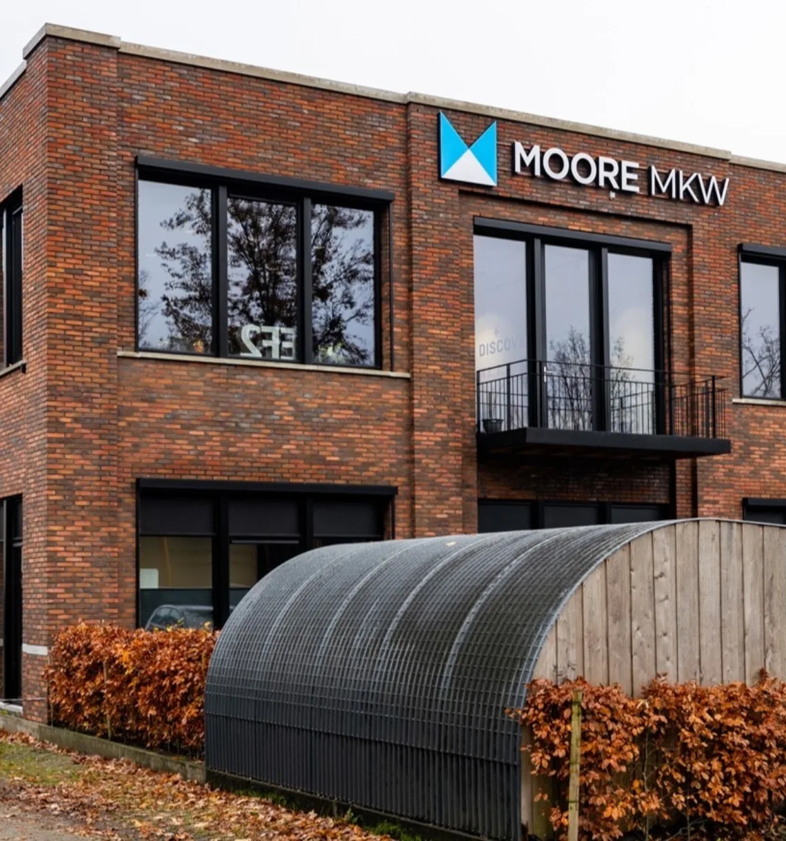 Veenendaal Moore MKW 13