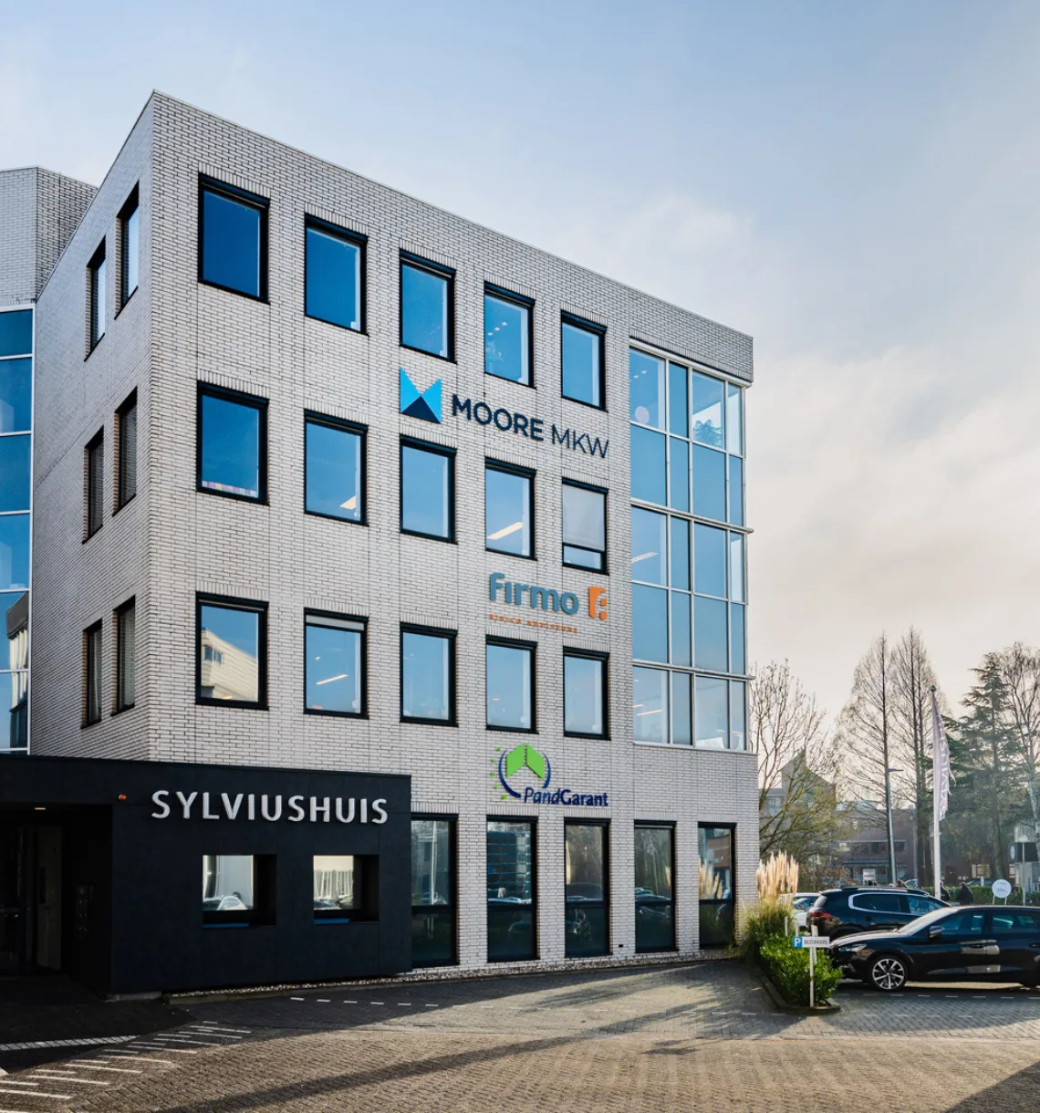 Groningen Moore MKW 9